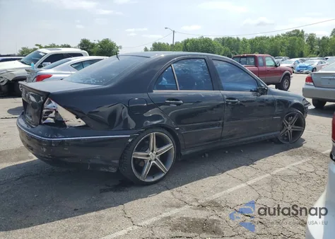 2006 Mercedes-Benz C 230 z USA, uszkodzony, nr VIN WDBRF52H76F744608